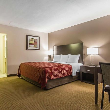 Econo Lodge Inn & Suites Lethbridge Ngoại thất bức ảnh