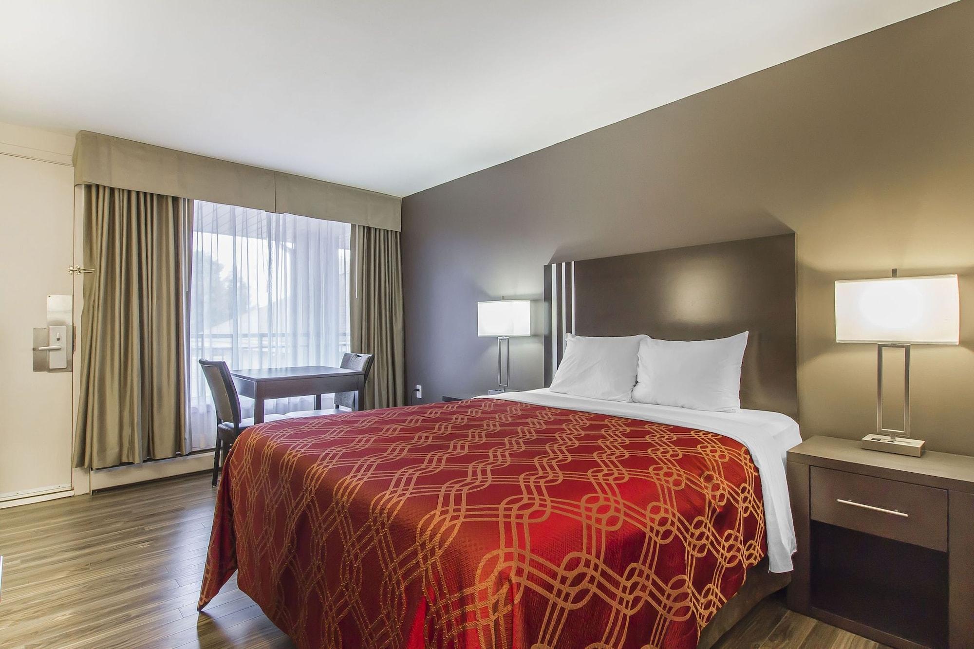 Econo Lodge Inn & Suites Lethbridge Ngoại thất bức ảnh