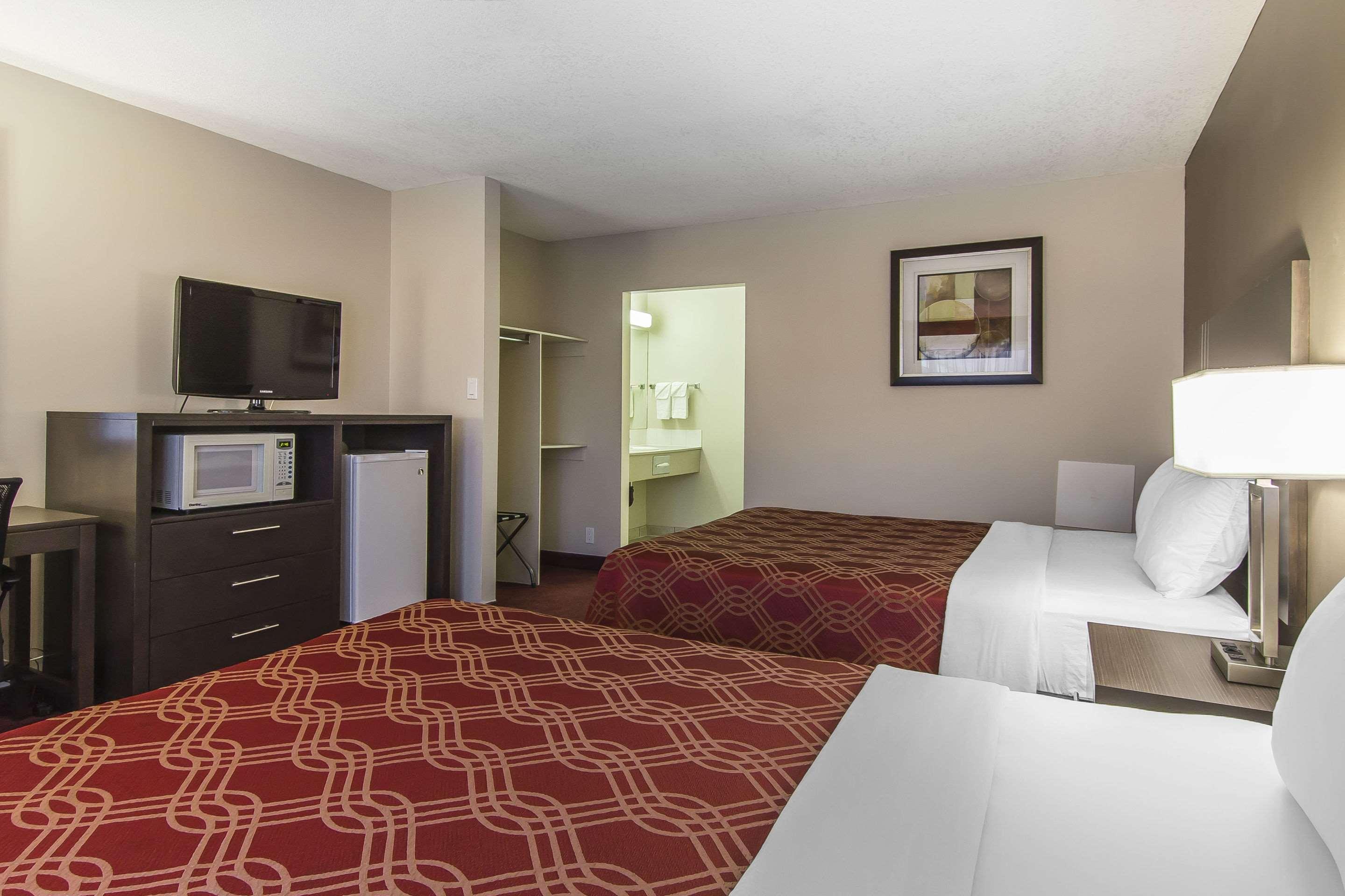 Econo Lodge Inn & Suites Lethbridge Ngoại thất bức ảnh