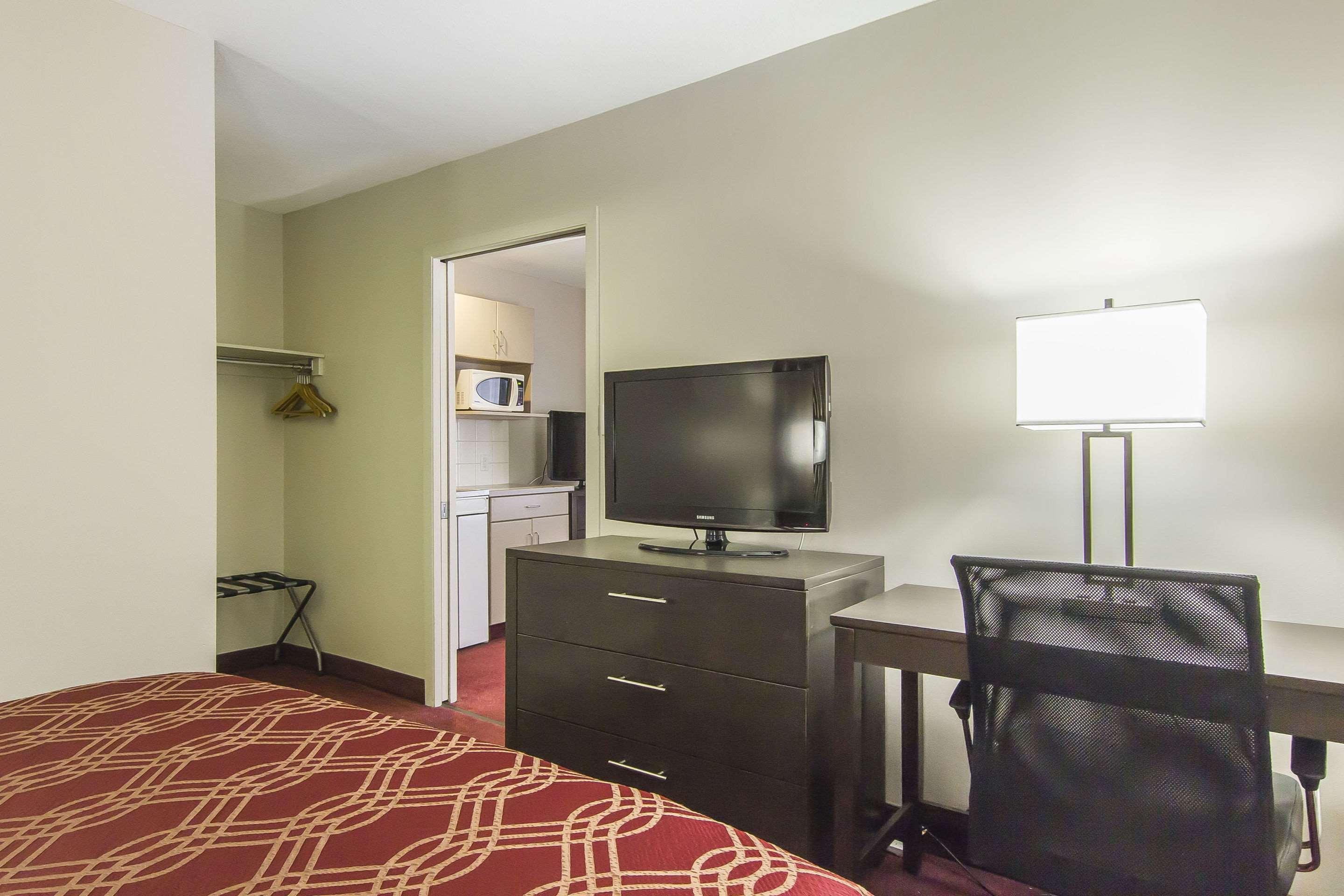 Econo Lodge Inn & Suites Lethbridge Ngoại thất bức ảnh