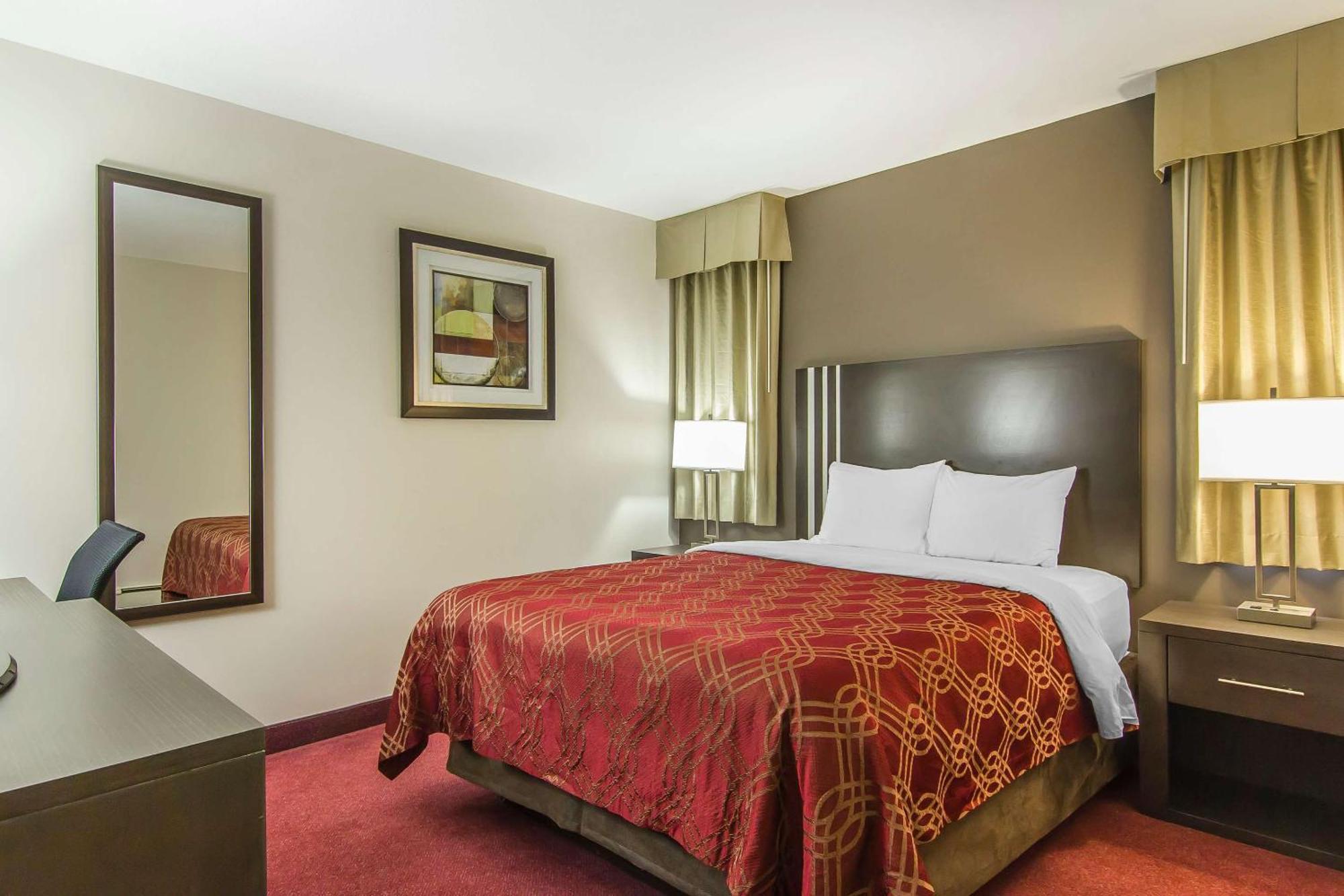 Econo Lodge Inn & Suites Lethbridge Ngoại thất bức ảnh