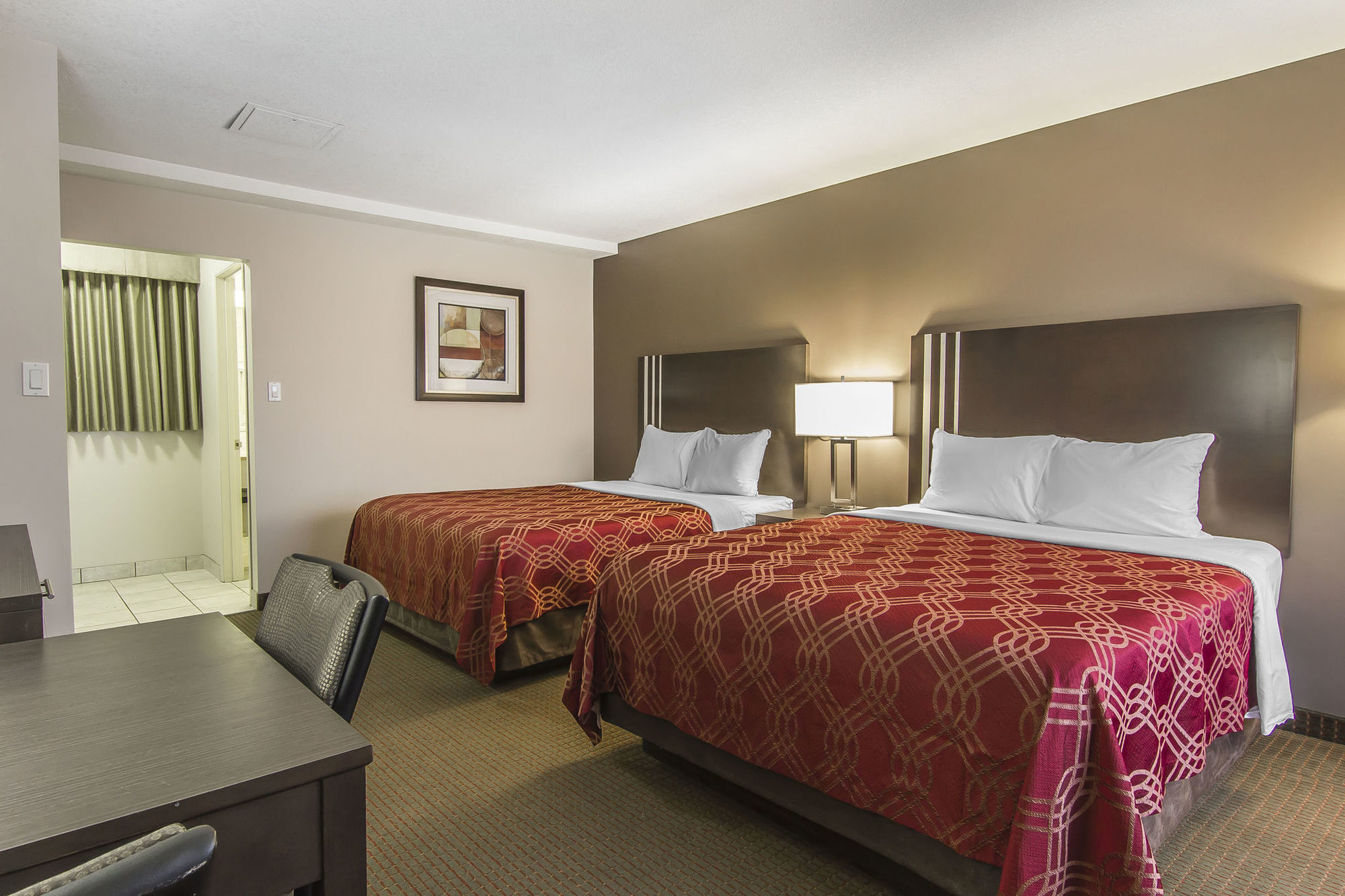 Econo Lodge Inn & Suites Lethbridge Phòng bức ảnh