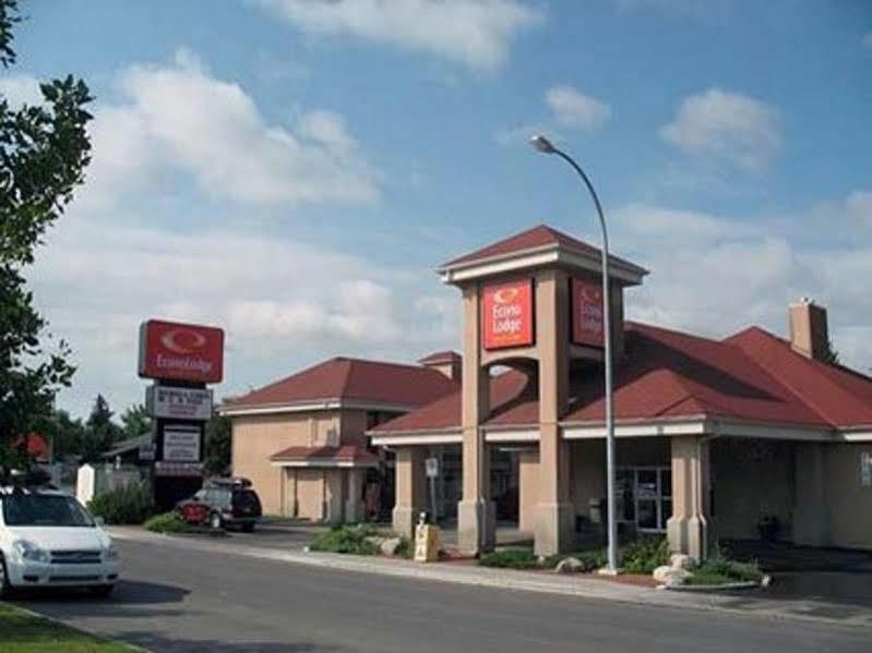 Econo Lodge Inn & Suites Lethbridge Ngoại thất bức ảnh
